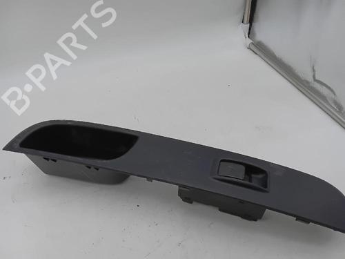 Used Right front window switch MITSUBISHI L200 / TRITON (KA_T, KB_T) 2.5 DI-D 4WD (KB4T) (136 hp) 27446937