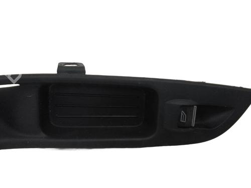 Right front window switch FORD FOCUS III 1.6 TDCi | BP20222578I26 - Image 2