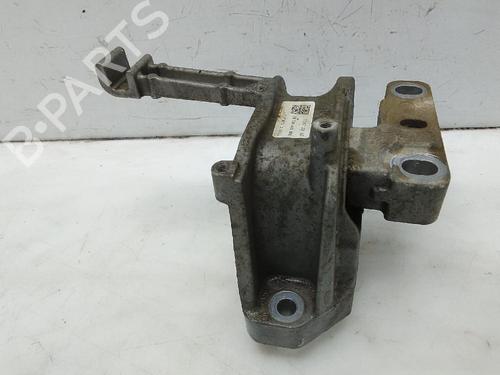 Used Engine mount SKODA KAMIQ (NW4) 1.0 TSI (95 hp) 25811846