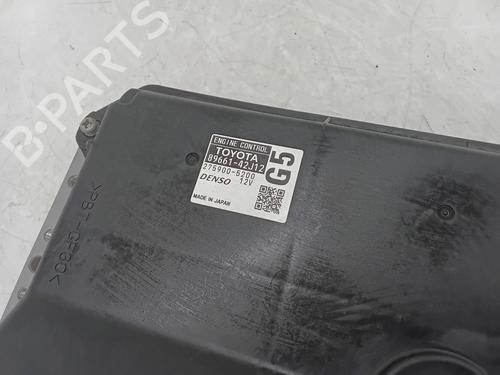 Computer motormanagement TOYOTA RAV 4 III (_A3_) 2.2 D (ALA35_) | BP29995188M57 