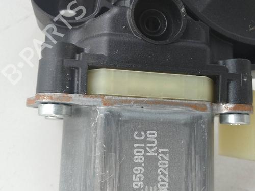 Left front window motor AUDI Q3 (F3B) 35 TFSI | BP28149722E21 