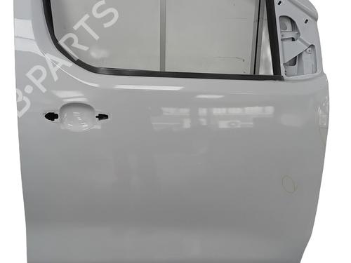 right-front-door-toyota-proace-van-mdz_-2016-36432084 main image