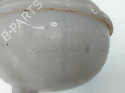 Used Expansion tank VW GOLF VII (5G1, BQ1, BE1, BE2) 2.0 GTI (220 hp) 26053951