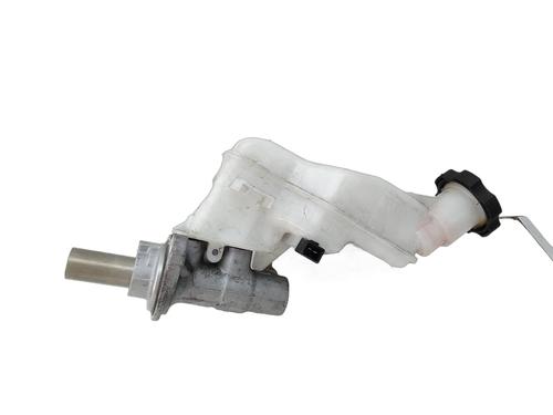 Brake master cylinder KIA CARENS IV 1.7 CRDi | BP18586505M77 - Image 4