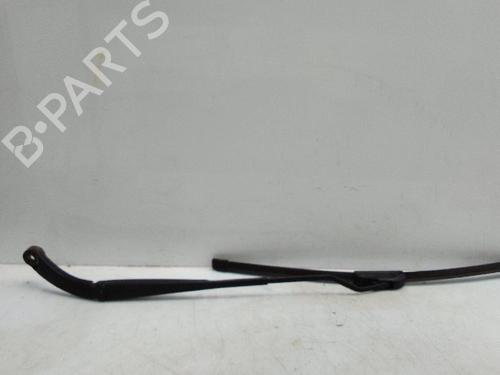 Used Front windshield wiper arm DACIA DOKKER MPV (KE_) 1.5 dCi (KEAJ, KEAH) (90 hp) 24588355