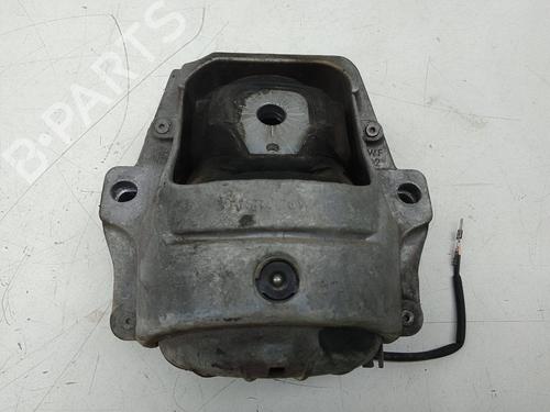 Used Engine mount Engine mount AUDI A4 B8 (8K2) 3.0 TDI (204 hp) 19519830 19519830