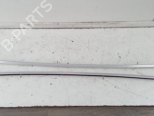 roof-bars-vw-passat-b8-variant-3g5-cb5-20-tdi-3g9806034-2014-18587273 main image