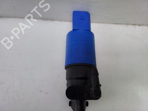 Used Washer pump JAGUAR F-PACE (X761) 2.0 TD4 AWD (180 hp) 18576520