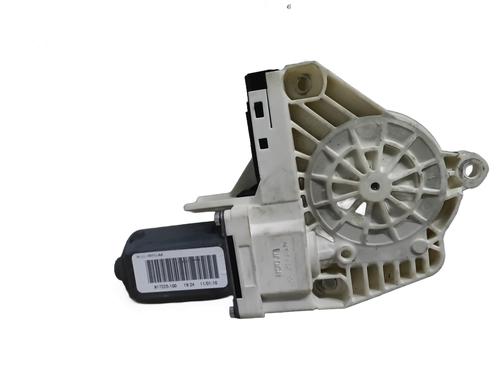Used Right front window motor Right front window motor LAND ROVER RANGE ROVER SPORT I (L320) 3.0 D 4x4 (245 hp) 35801358 35801358