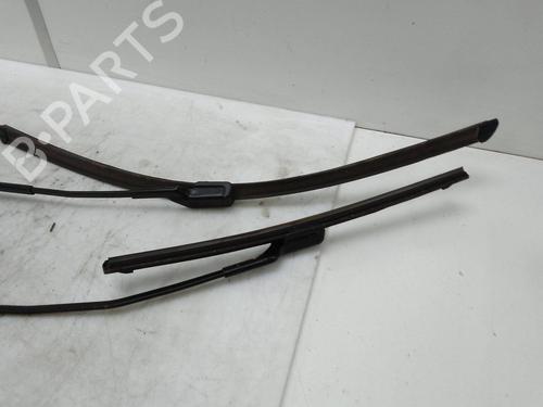Used Front windshield wiper arm Front windshield wiper arm 18584294 18584294