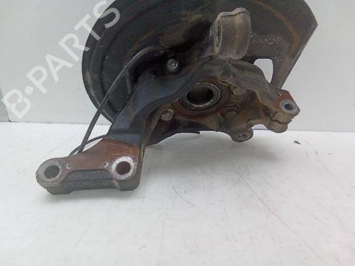 Used Right front steering knuckle NISSAN JUKE (F15) 1.2 DIG-T (115 hp) 18589517