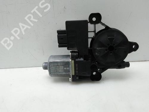Used Right rear window motor Right rear window motor VW GOLF VIII (CD1, DA1) 2.0 TDI (116 hp) 28145145 28145145