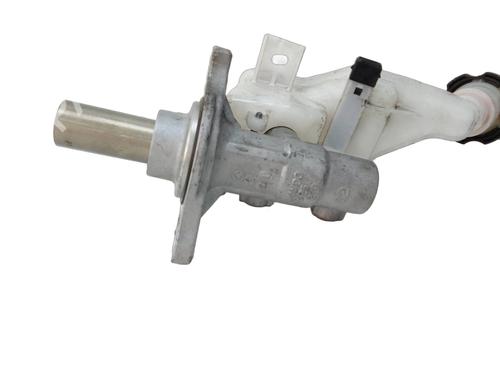 Brake master cylinder KIA CARENS IV 1.7 CRDi | BP18586505M77 - Image 2