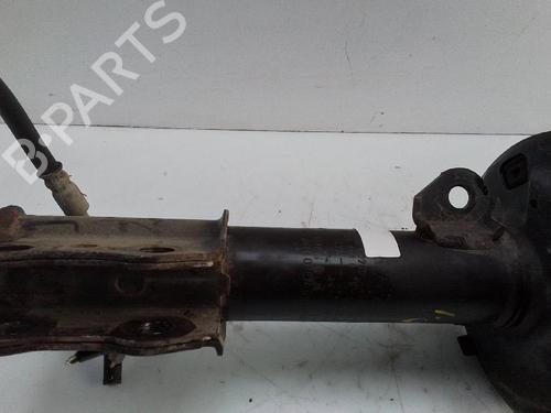 Used Left front shock absorber TOYOTA YARIS (_P13_) 1.0 (KSP130) (72 hp) 23654324