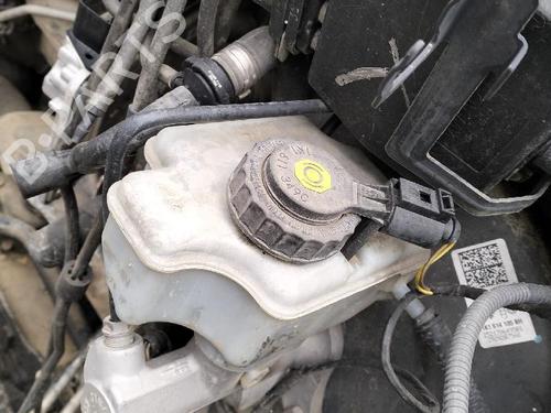 Brake fluid reservoir SEAT ALTEA XL (5P5, 5P8) 1.9 TDI | BP25734111M118 