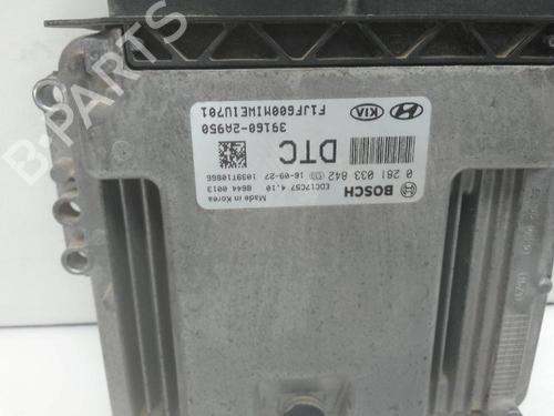 Used Engine control unit (ECU) HYUNDAI SANTA FÉ III (DM, DMA) 2.4 CCVT AWD (171 hp) 23996430