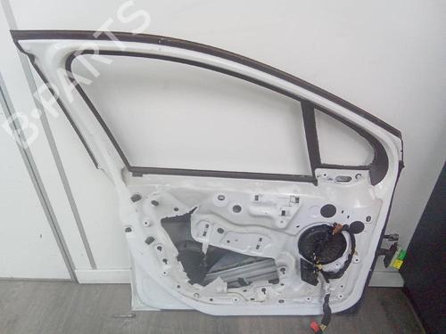 Used Left front door PEUGEOT 208 I (CA_, CC_) 1.6 HDi (116 hp) 19776812