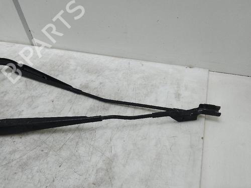 Used Front windshield wiper arm BMW X5 (E70) xDrive 50 i (408 hp) 18890474