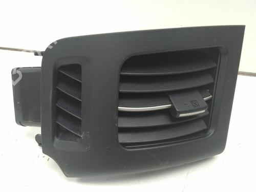 Used Air vent Air vent TOYOTA PRIUS (_W3_) 1.8 Hybrid (ZVW30) (136 hp) 19071741 19071741