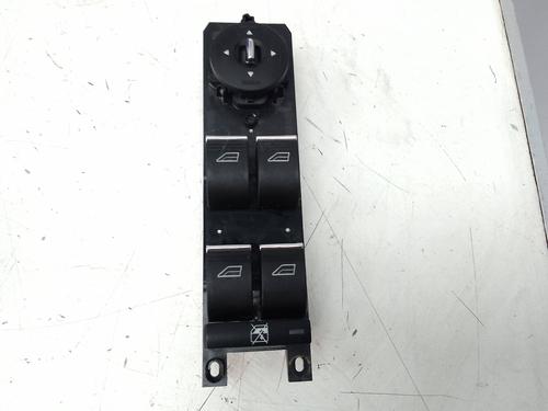 Used Switch Switch FORD FOCUS III 1.6 TDCi (115 hp) 18585341 18585341