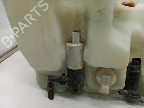 Windscreen washer tank LAND ROVER DISCOVERY III (L319) 2.7 TD 4x4 | BP28621485C113 