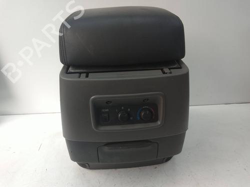 Used Middle console Middle console MITSUBISHI PAJERO III Canvas Top (V6_W, V7_W) 3.2 DI-D (V68W, V78W) (160 hp) 18826968 18826968