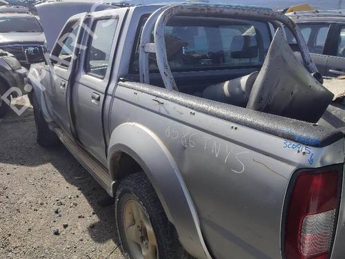 Used Front left lock NISSAN PICK UP (D22) 2.5 dCi 4WD (133 hp) 18593924