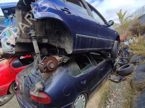 Right front fenders SEAT LEON (1M1) 1.9 TDI | BP23997337C42 