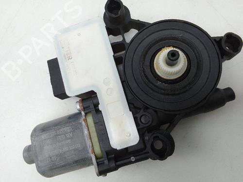 Rudehejsemotor bagstkærm venstre SEAT LEON Sportstourer (KL8, KLD) 2.0 TDI | BP24304863E23 