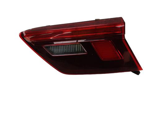 right-tailgate-light-vw-tiguan-ad1-ax1-5na945094f-2016-21602856 main image