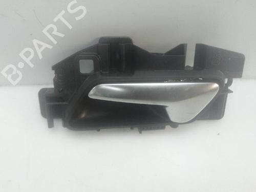 Høyre foran invendig håndtak OPEL CORSA F (P2JO) 1.2 (68) (101 hp) 22383865