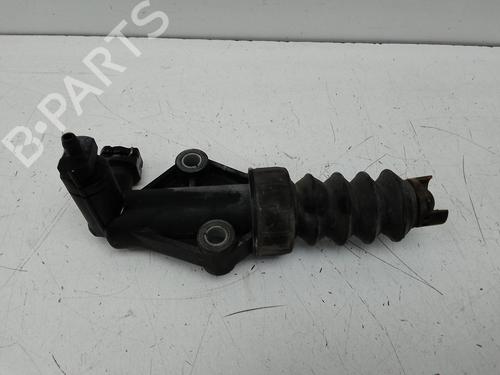 Clutch slave cylinder FIAT 500L (351_, 352_) 1.4 (199LYB1B) | BP28149815M113 