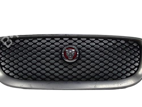 Used Grille JAGUAR XE (X760) 2.0 D (163 hp) 31038119
