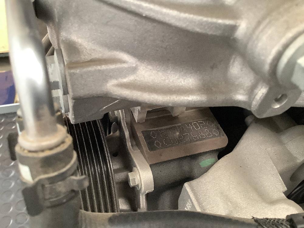 Intermediate Skirt (Elegance) Grey 3 Piece Alu. (F=R) - Opel Vivaro - Van X82 - (2014 - 2019)