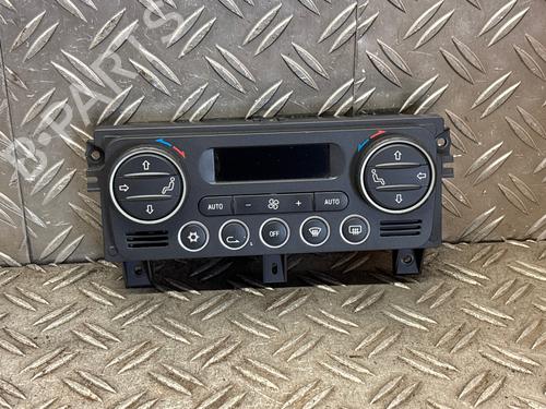 Used Climate control Climate control 38516387 38516387
