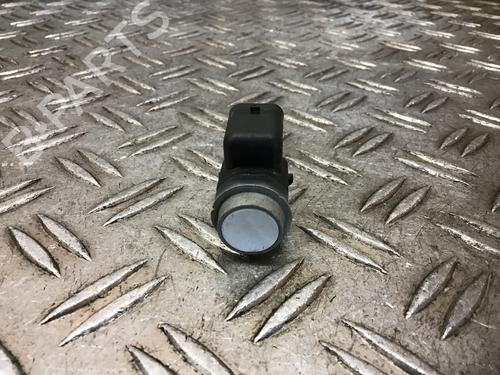 Used Electronic sensor AUDI A3 Convertible (8P7) 2.0 TFSI (200 hp) 13747983