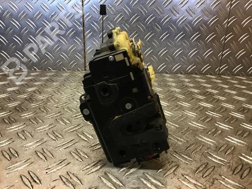 Used Front left lock VW POLO (9N_, 9A_) 1.4 16V (80 hp) 9187259
