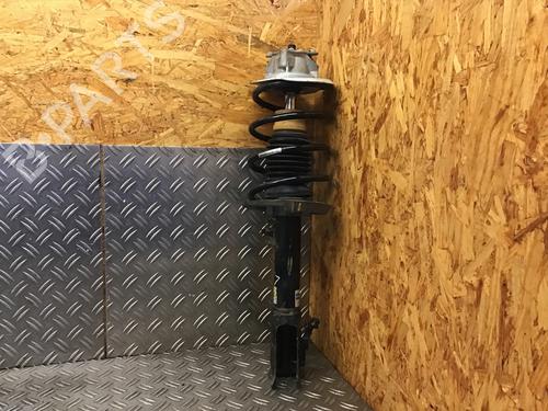 Used Left front shock absorber MERCEDES-BENZ A-CLASS (W168) A 160 (168.033, 168.133) (102 hp) 28623605