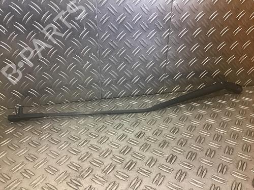 Used Front windshield wiper arm Front windshield wiper arm 32765963 32765963