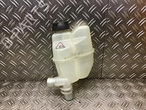 Used Expansion tank SMART FORTWO Coupe (451) electric drive (451.390) (48 hp) 21173532