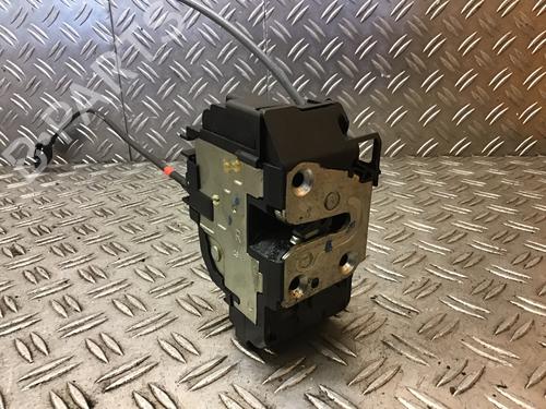 Used Front right lock Front right lock NISSAN NOTE (E11, NE11) 1.4 (88 hp) 33237400 33237400