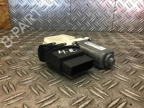 Right rear window motor SEAT ALTEA XL (5P5, 5P8) 1.8 TFSI | BP27556205E22 