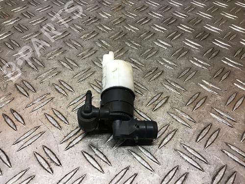 Pompe de lave-glace RENAULT SCÉNIC II (JM0/1_) 2.0 (JM05, JM0U, JM1N, JM1U, JM2V) (135 hp) 14695206