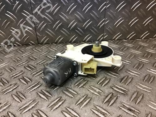 Used Right rear window motor Right rear window motor MERCEDES-BENZ GL-CLASS (X164) GL 320 CDI 4-matic (164.822) (224 hp) 34375605 34375605