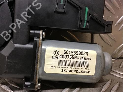 Right front window motor SKODA FABIA I Combi (6Y5) 1.4 16V | BP31359656E20 - Image 4