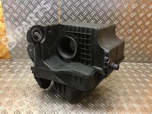 Used Air filter box MERCEDES-BENZ A-CLASS (W169) A 150 (169.031, 169.331) (95 hp) 8543865