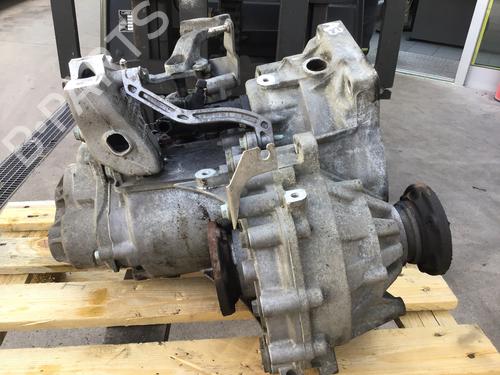 Używane Skrzynia biegów AUDI A3 (8P1) 2.0 FSI (150 hp) 28076177