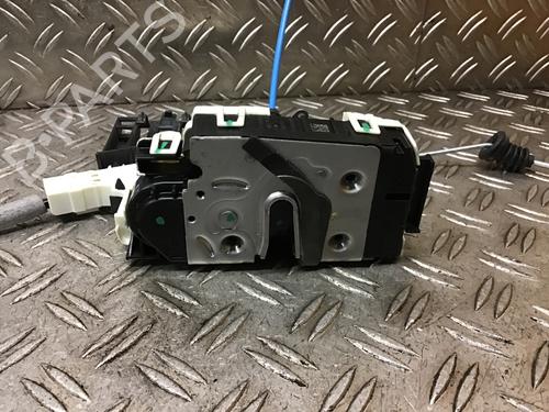 Front left lock MERCEDES-BENZ A-CLASS (W176) A 180 (176.042) | BP16759112C98 