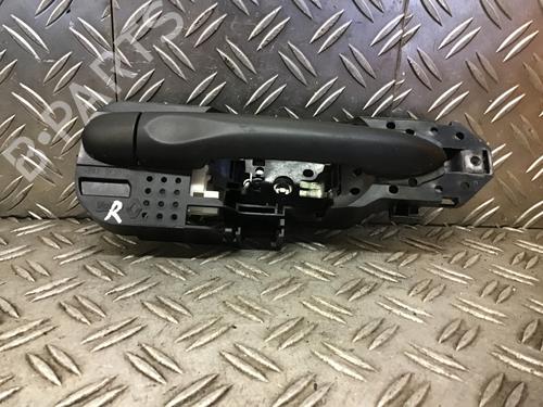 Used Front right exterior door handle RENAULT MEGANE III Hatchback (BZ0/1_, B3_) 1.6 16V (BZ0H) (101 hp) 27863782