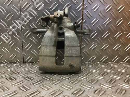 Used Right rear brake caliper Right rear brake caliper VW TRANSPORTER T5 Bus (7HB, 7HJ, 7EB, 7EJ) 1.9 TDI (102 hp) 33619681 33619681